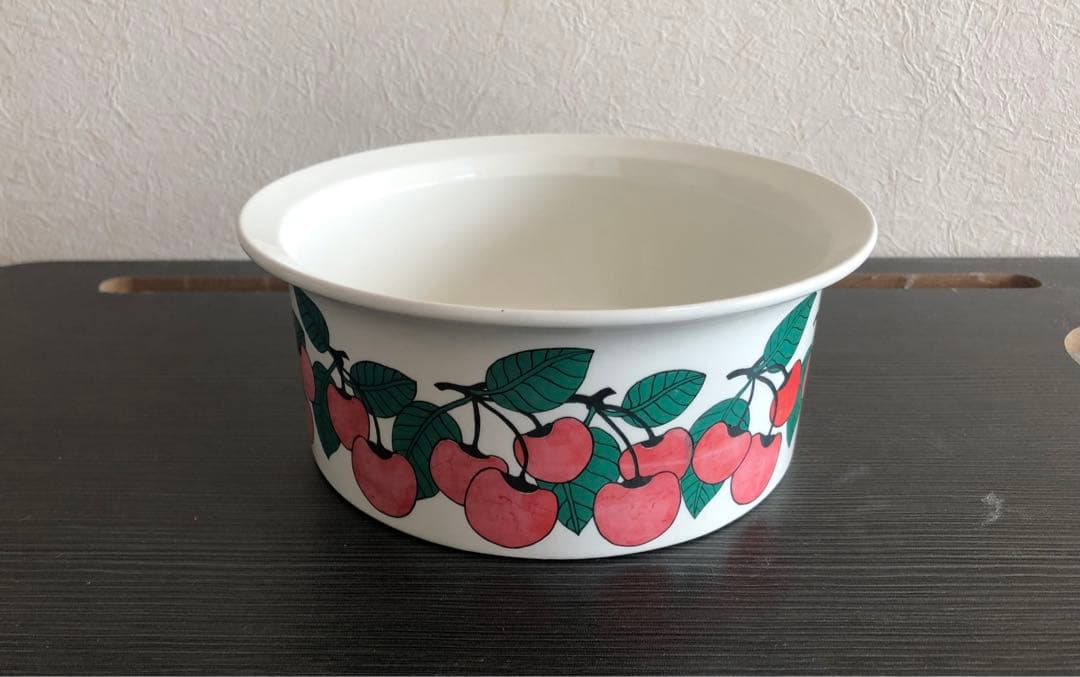 アラビア　キルシッカ　18cmボウル　arabia kirsikka