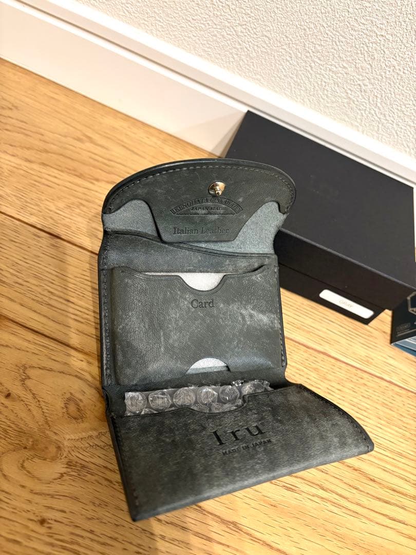 【新品未使用】Irux×IKENOHATA GINKAWATEN 二つ折り財布