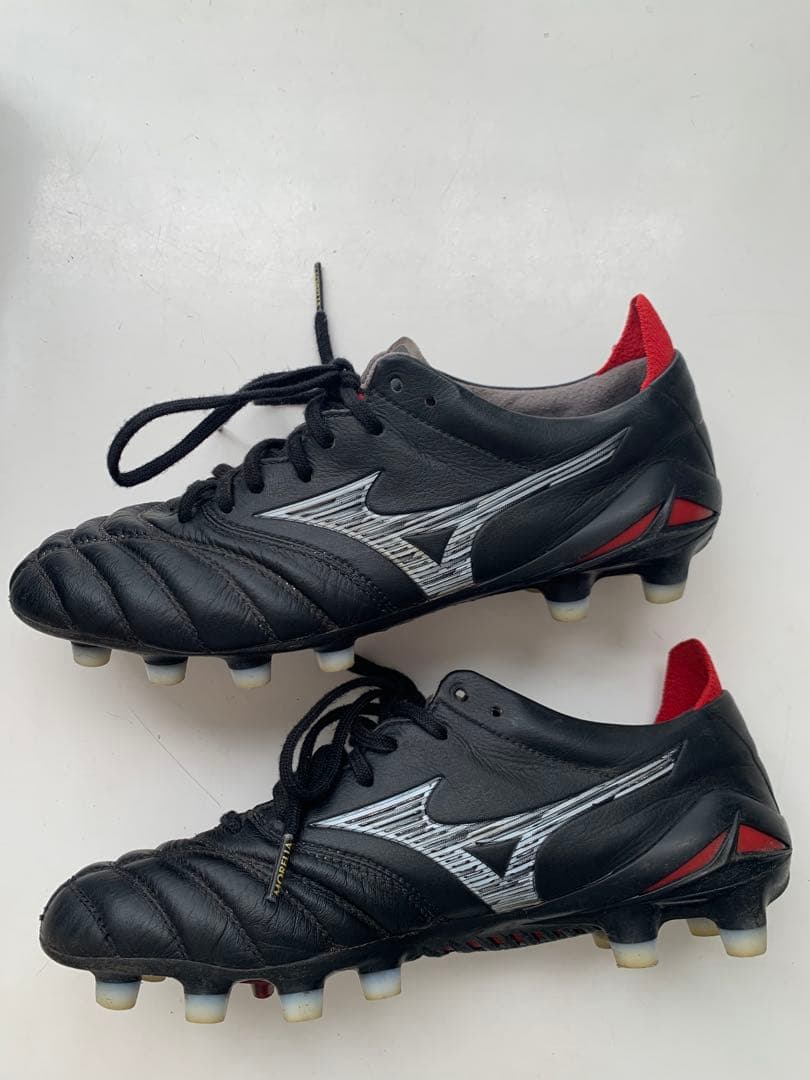 モレリアネオ4 23.5センチ