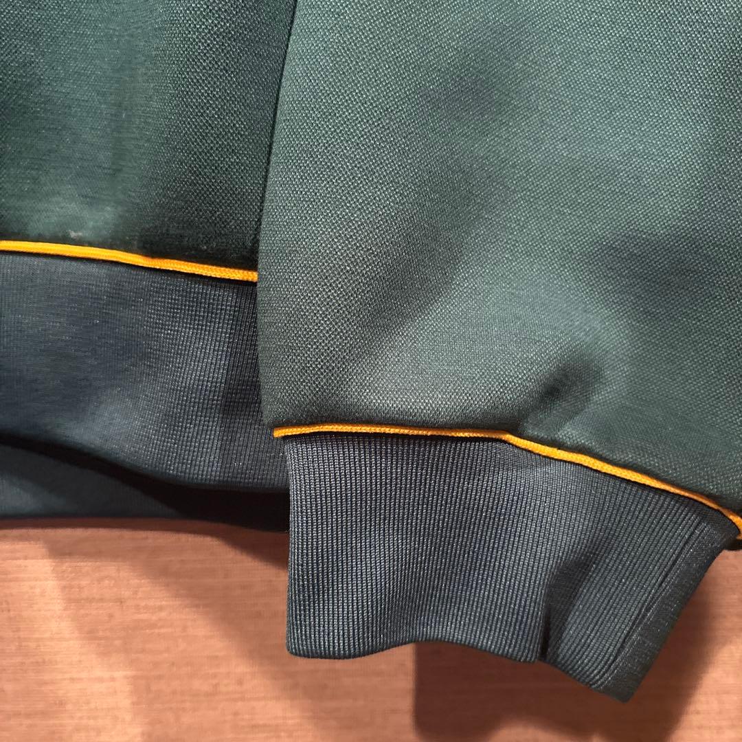 韓国　マルボンゴルフ刺繍セーター 緑　イエローラインあり。サイズ２XL