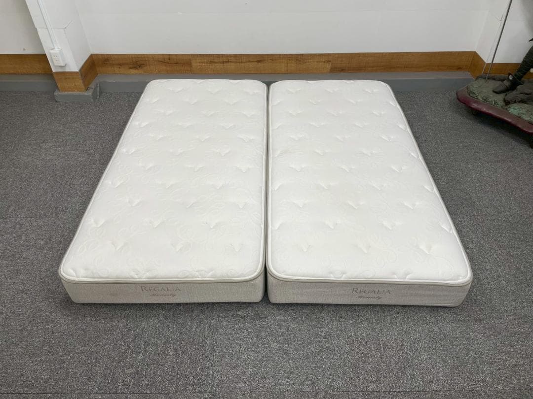 T7984☆展示品☆レガリアキングスダウン☆オネスティ☆ツインシングルマットレス