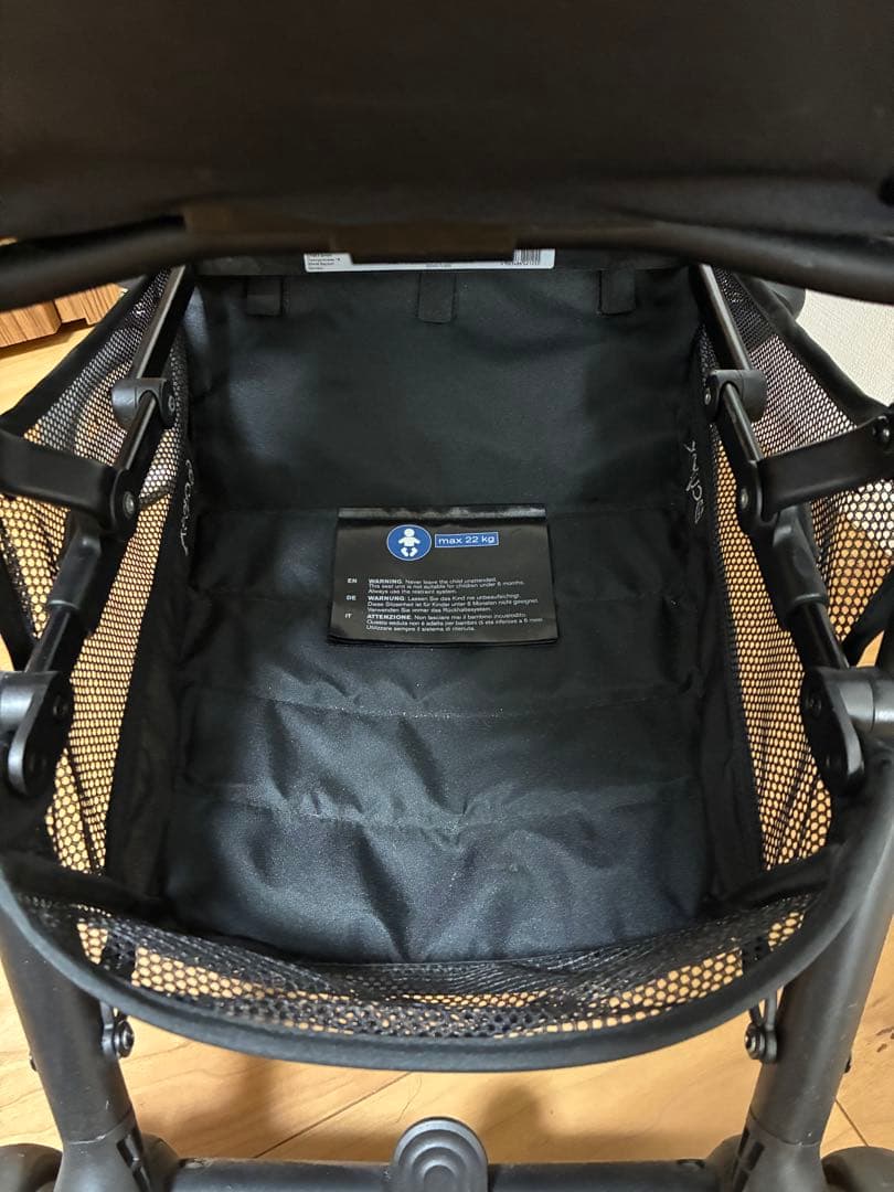 cybex eezy sb2 ベビーカー　ブラック
