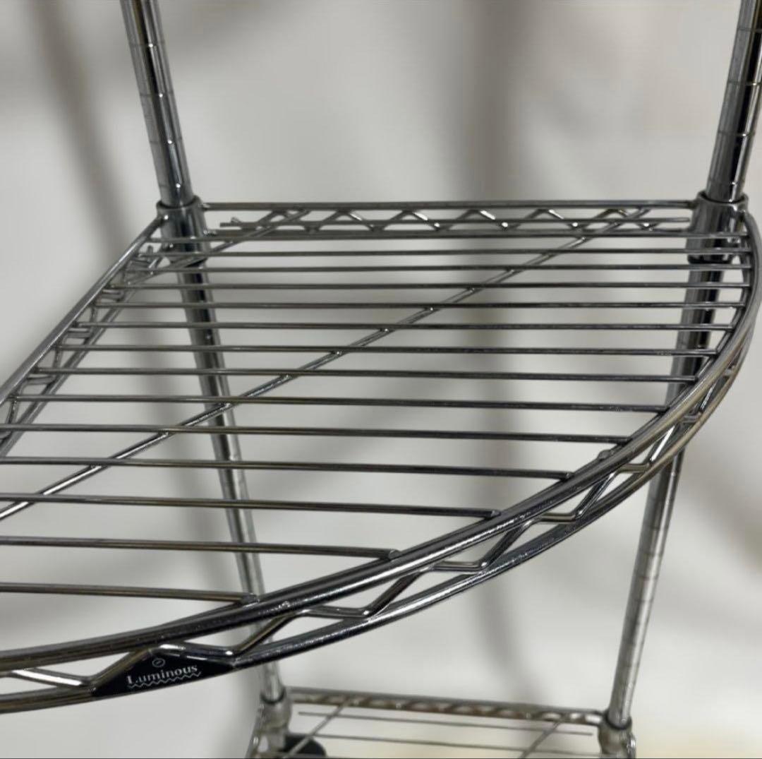 コーナーラック4段 スチール製 シルバー　ルミナスライト　ドウシシャ　収納ラック