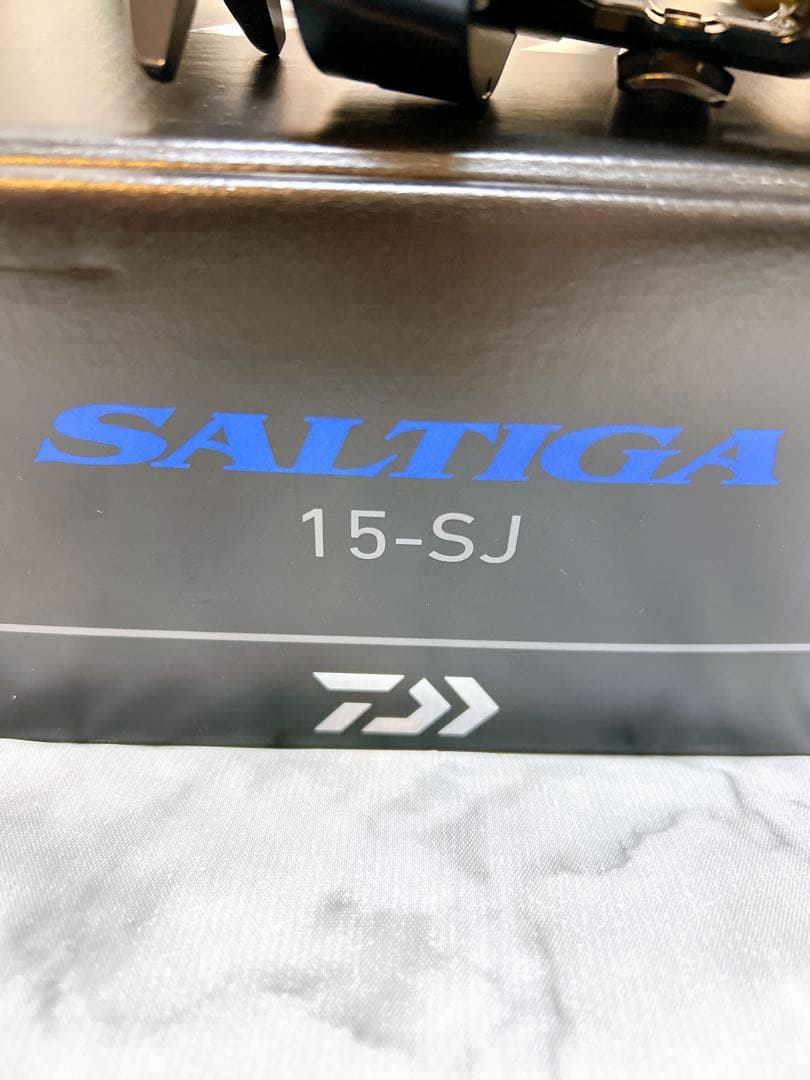 【特価】 ⭐️極美品⭐️ ダイワ 22 ソルティガ 15-SJ 右巻き