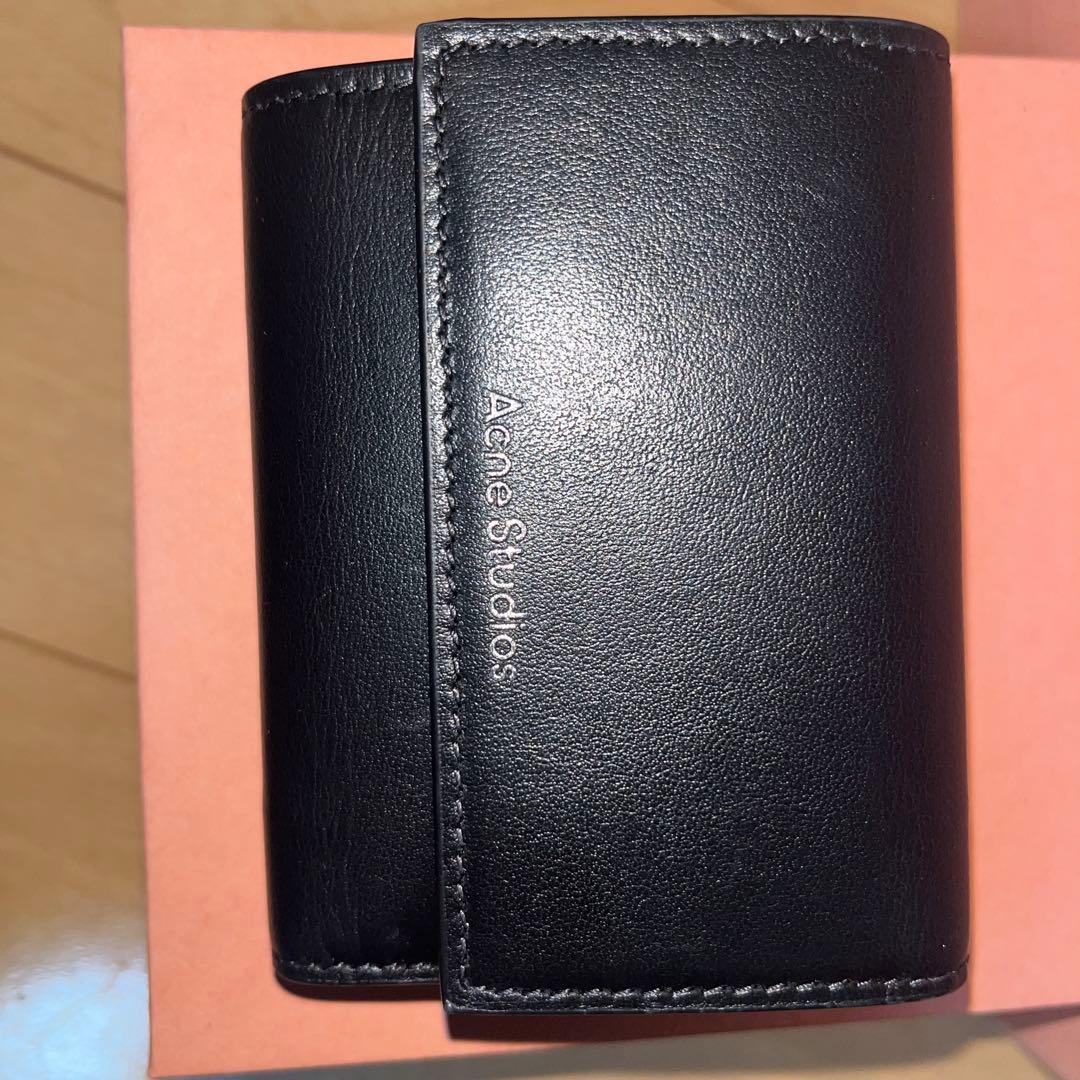 Acne Studios 三つ折り財布 ブラック レザー メンズ 正規品 箱