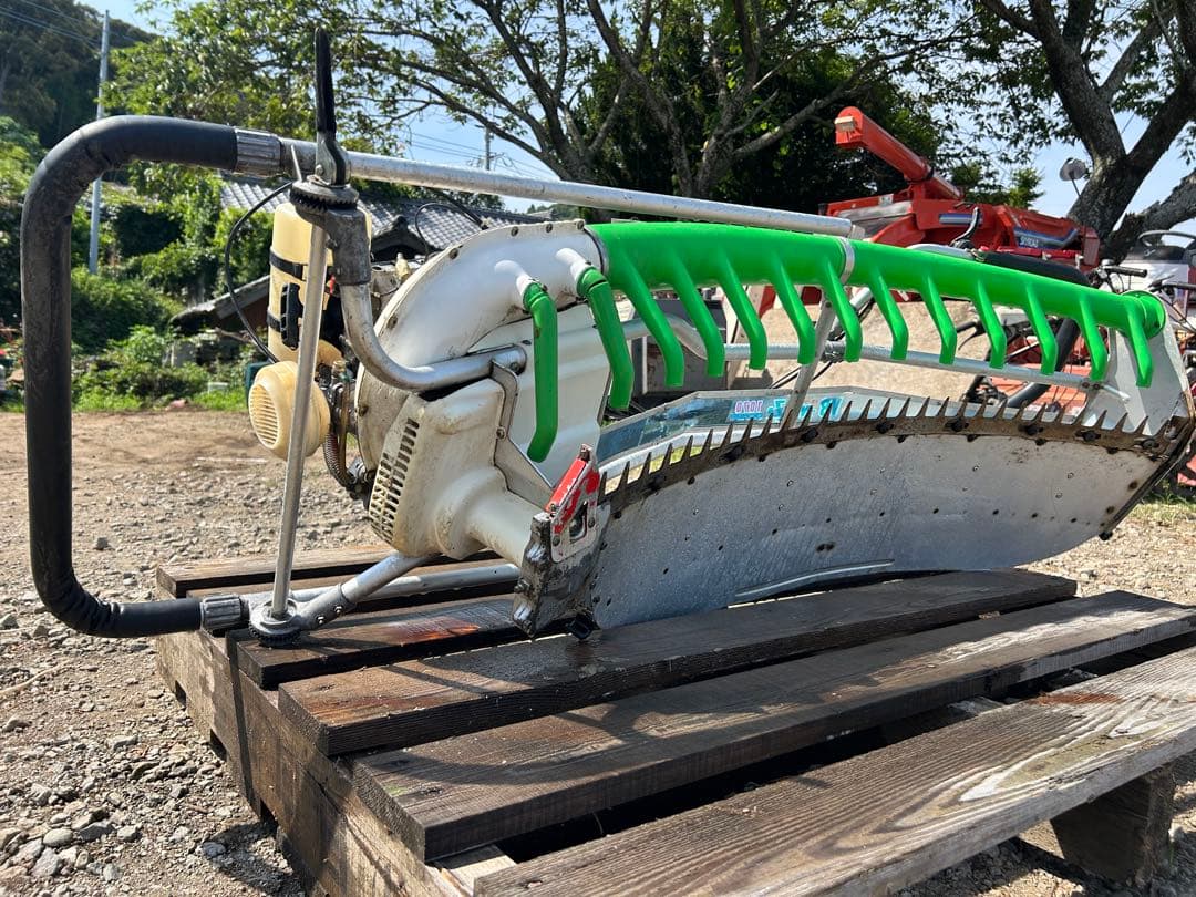 宮崎　落合 茶刈機　茶摘機　剪枝機 V8-1070 バリカン　刈ならし機 動画有