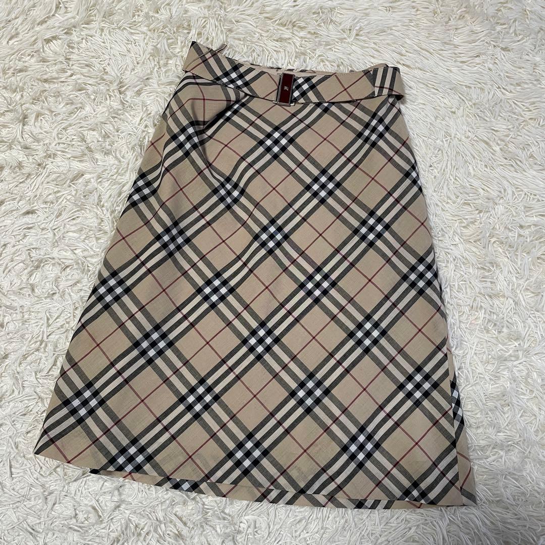 【美品】バーバリーブルーレーベル スカート ベルト付き ノバチェック 38 薄手