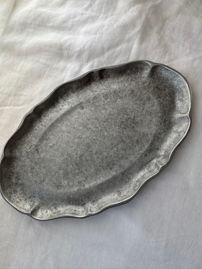 入手困難　co+fe コフェ　オーバル　花リムプレート　アスティエ　ハグオーワー