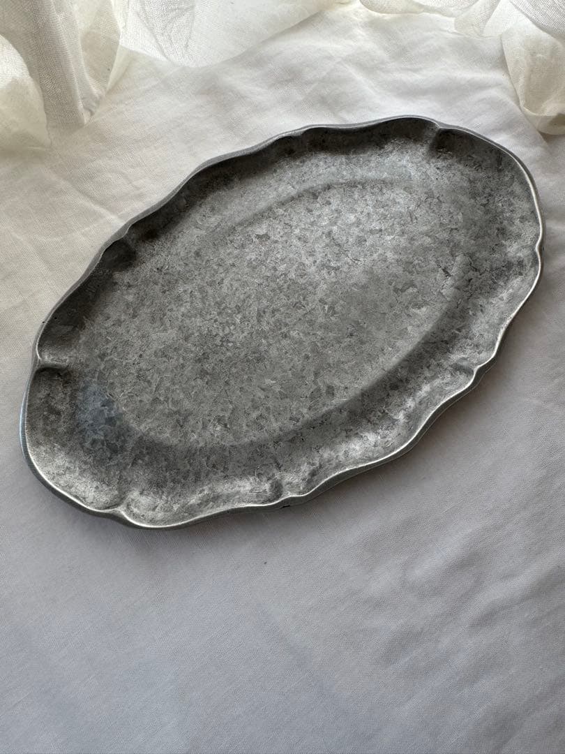 入手困難　co+fe コフェ　オーバル　花リムプレート　アスティエ　ハグオーワー