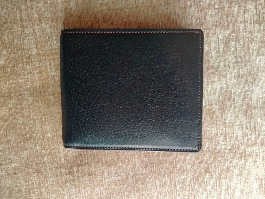 CYPRISシルキーキップ　ブラック　折財布　未使用