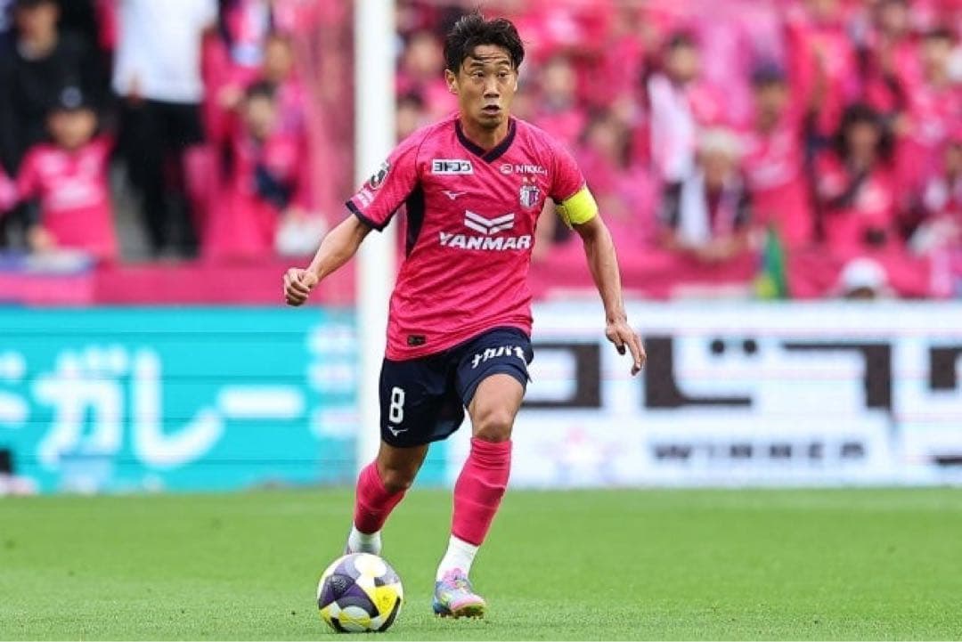 ♦︎新品♦︎8香川XLサイズセレッソ大阪ユニフォーム