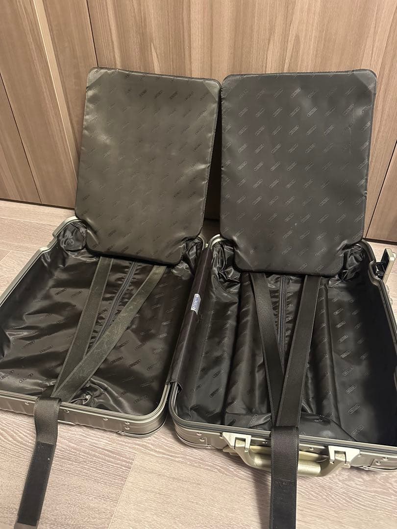RIMOWA トパーズ チタニウム 32L シャンパンゴールド