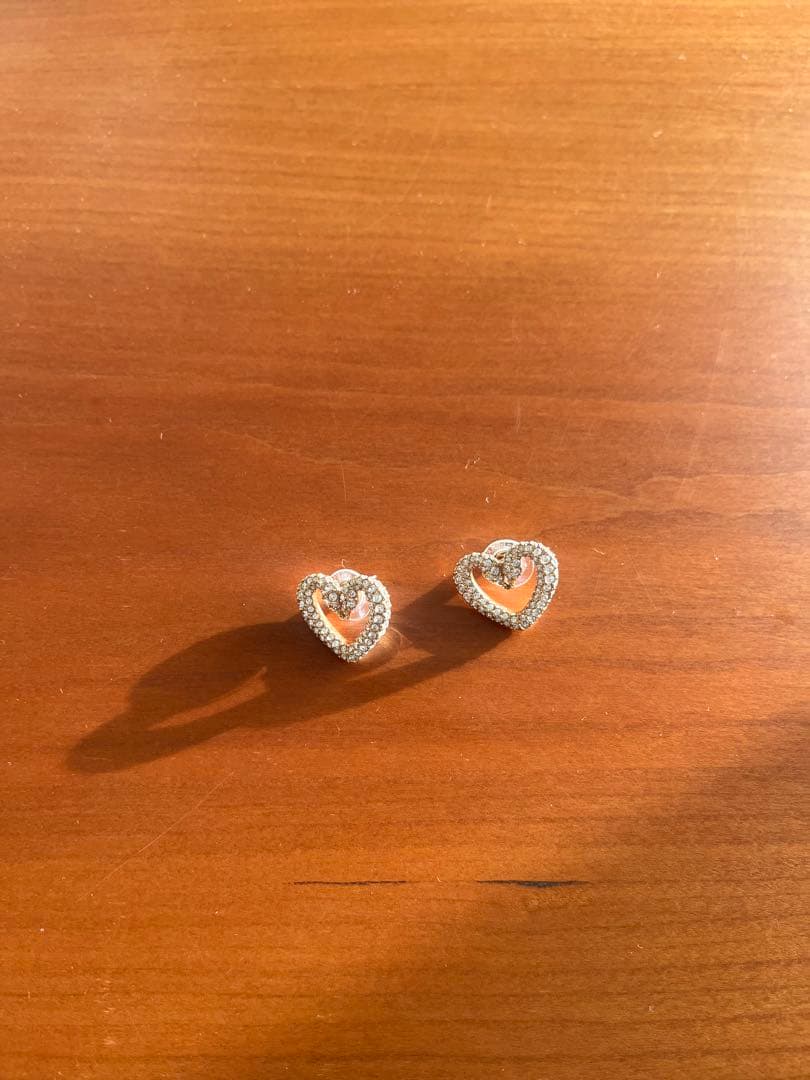 スワロフスキーUnaピアス