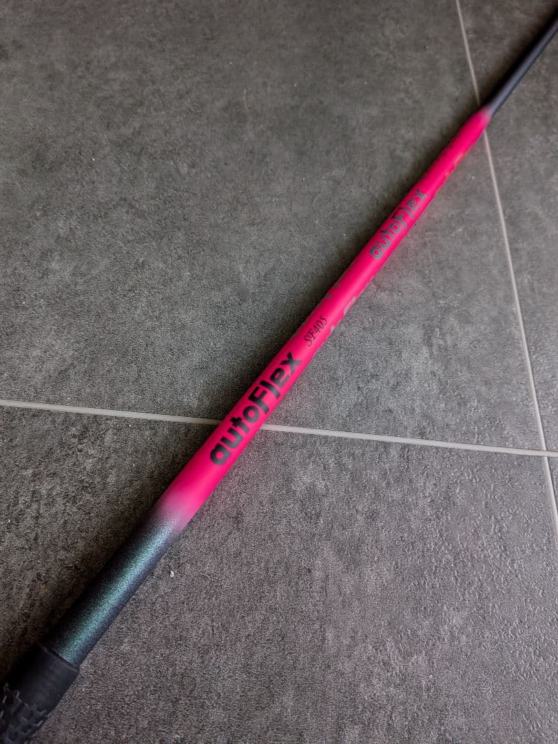 ●超美品●autoflex SF405 シャフト ピンク1W用　ピン最新スリーブ