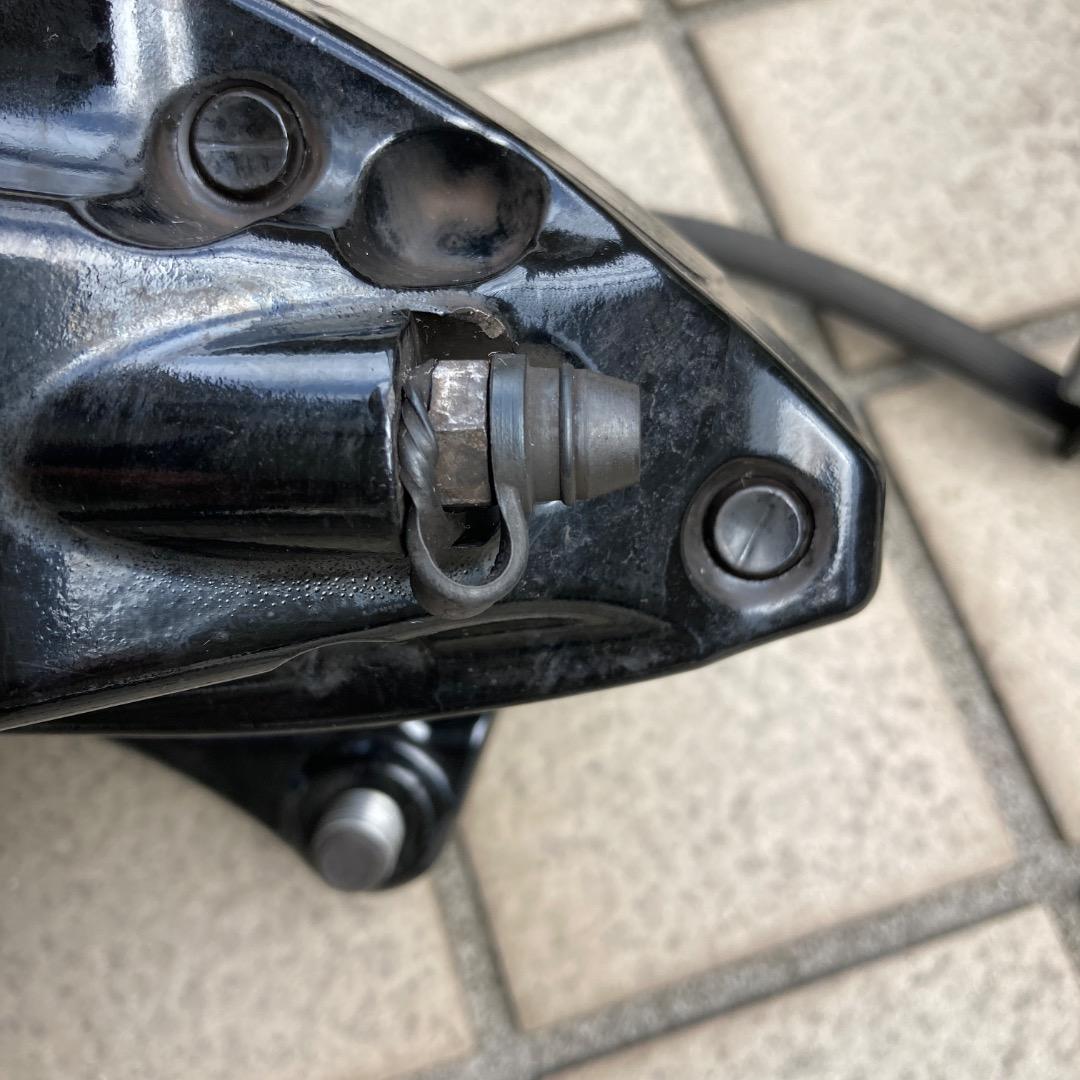 STI ブレーキキャリパー 黒