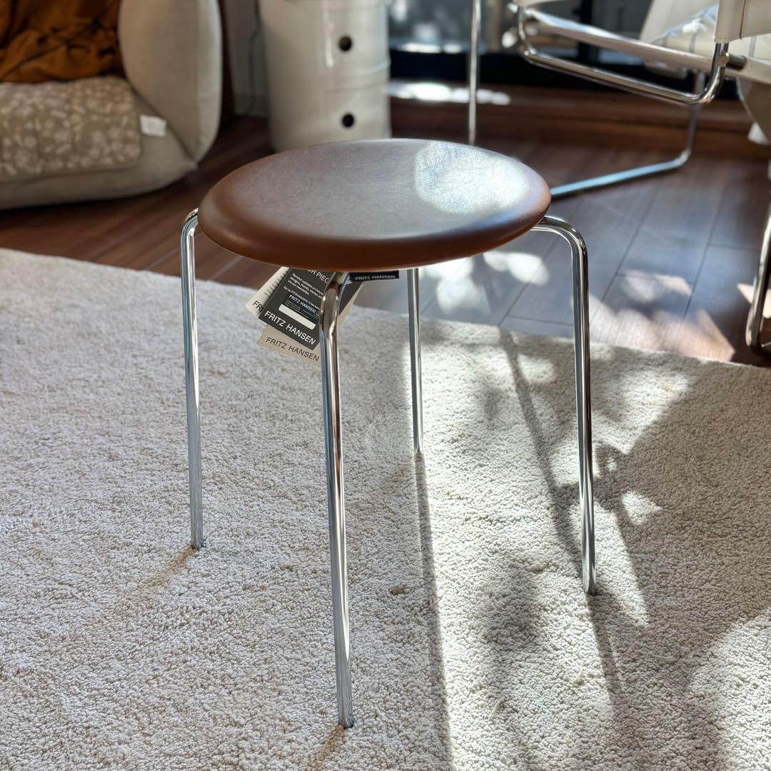【新品】Fritz Hansen ドットスツール