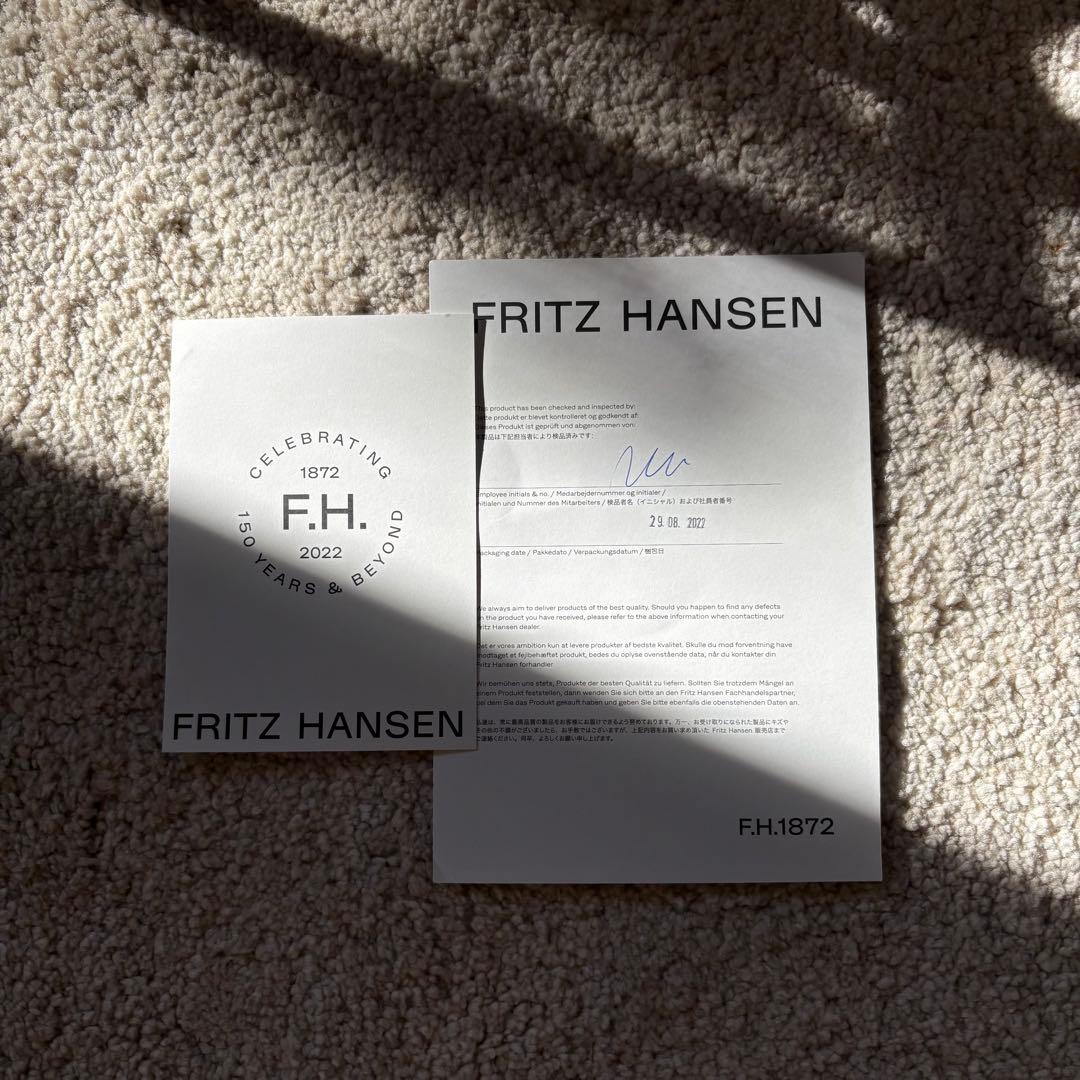 【新品】Fritz Hansen ドットスツール
