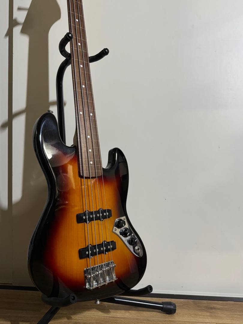 Ikebe Compact Series フレットレスジャズベース