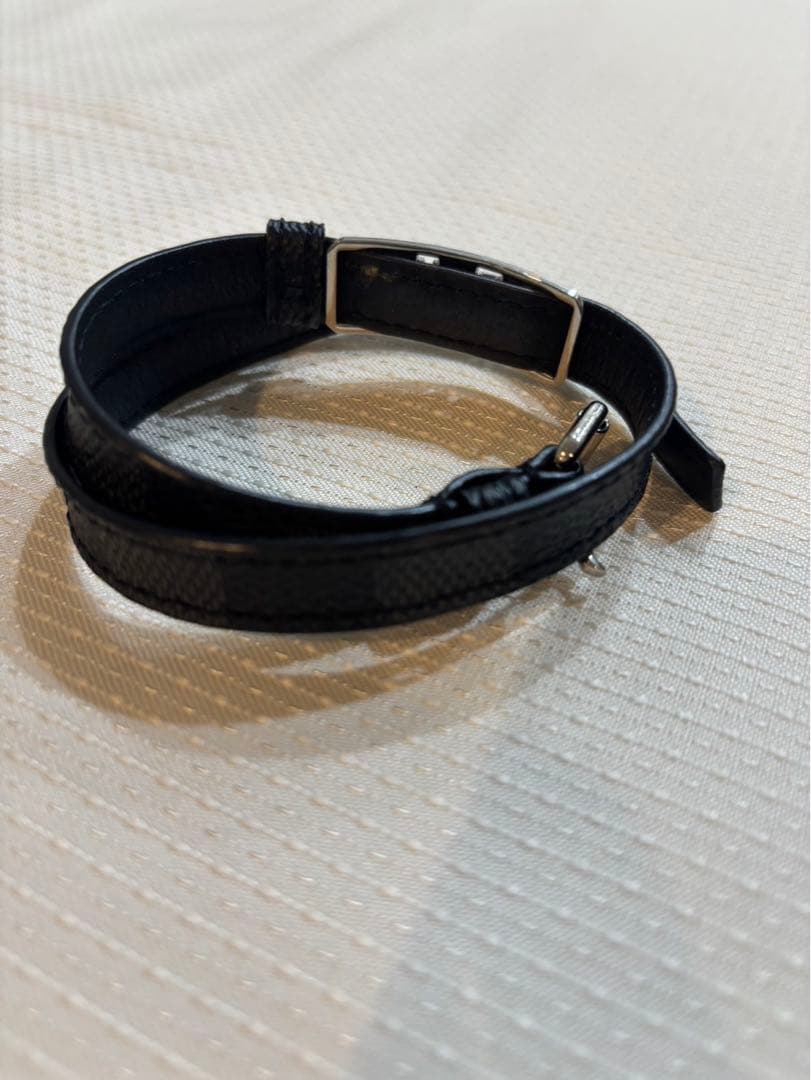 Louis Vuitton ブラック レザーバングル