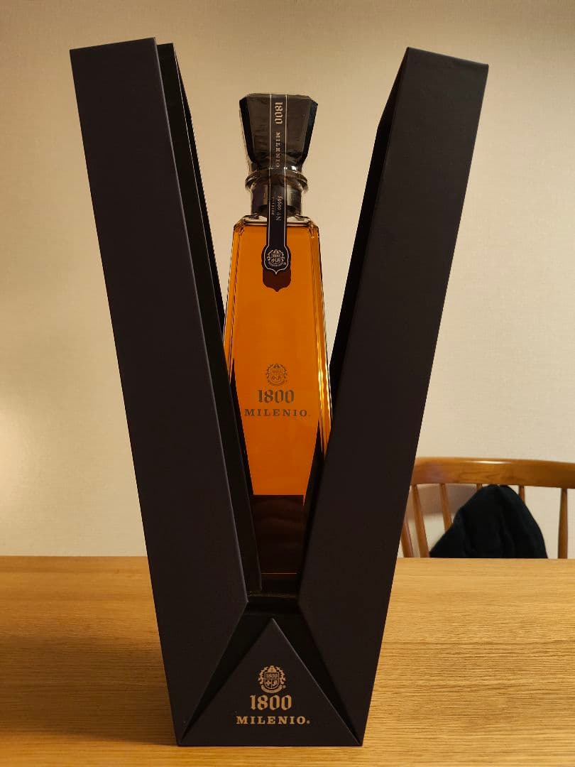 【限定品】クエルボ 1800 MILENIO 750ml