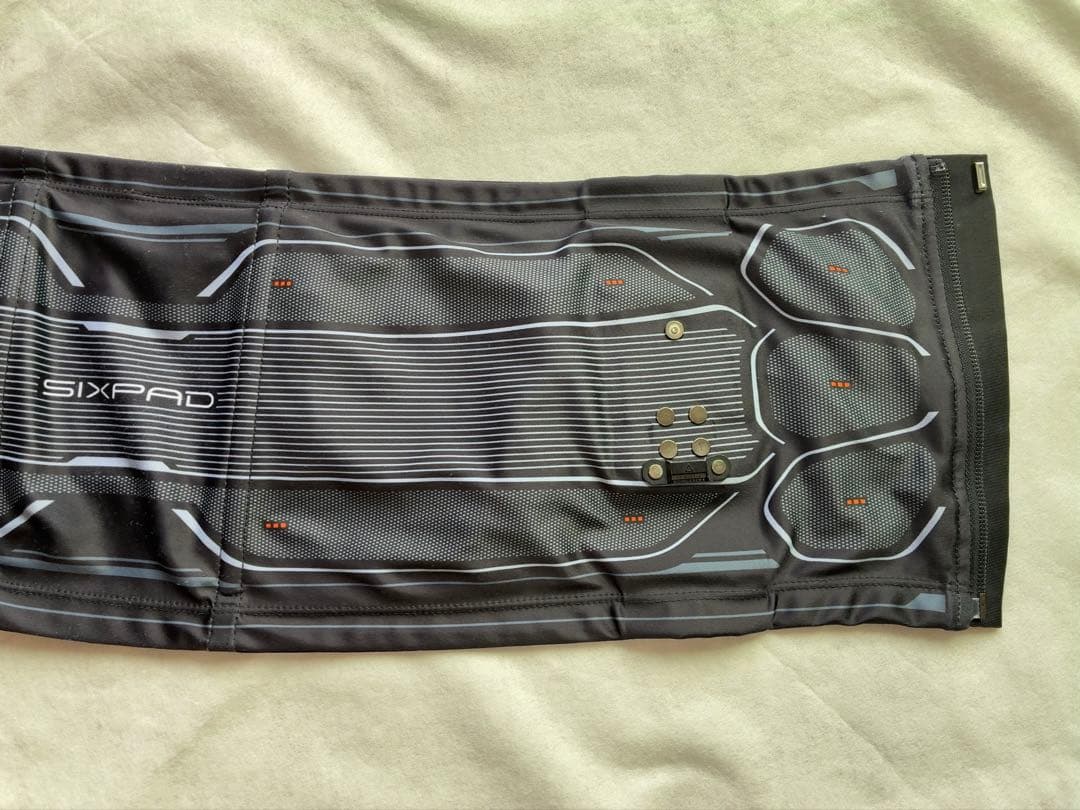 シックスパッド　パワースーツ　コアベルト　Mサイズ