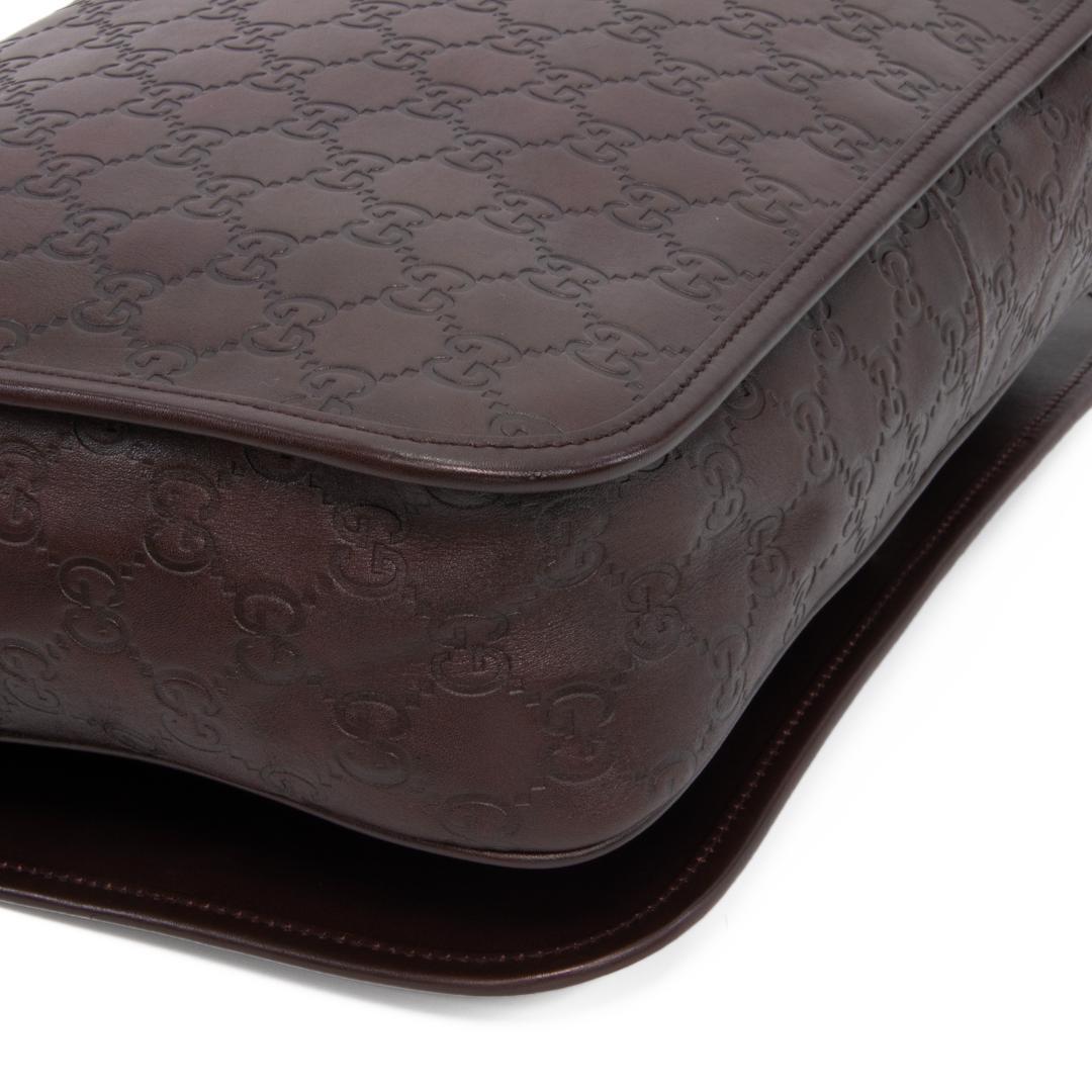 本物 グッチ メッセンジャーバッグ メンズ 茶色 肩掛け 斜め掛け GG 総柄