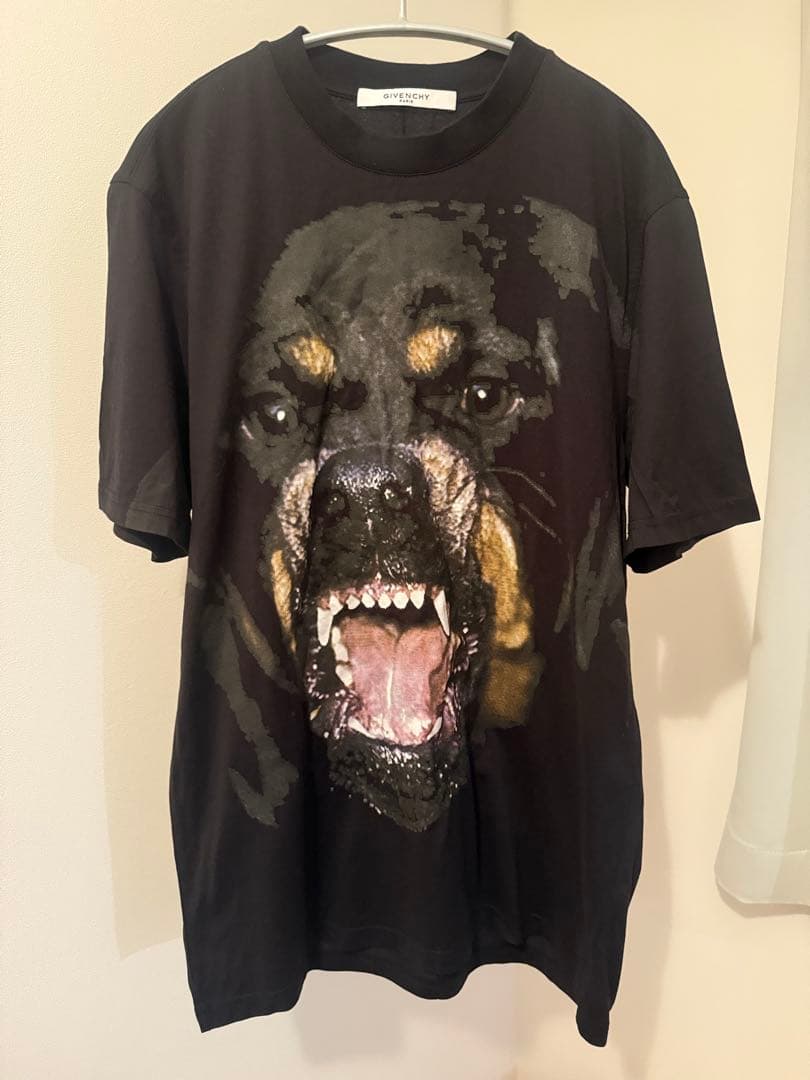 GIVENCHY ジバンシー　ロットワイラー ドッグプリン Tシャツ