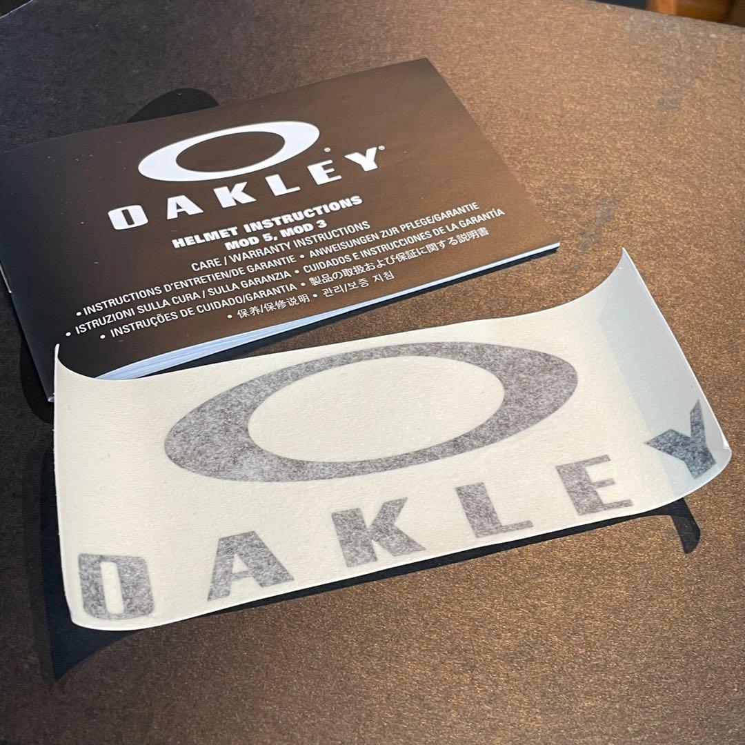 【新品・未使用】OAKLEY オークリー　MOD3 ヘルメット　Lサイズ