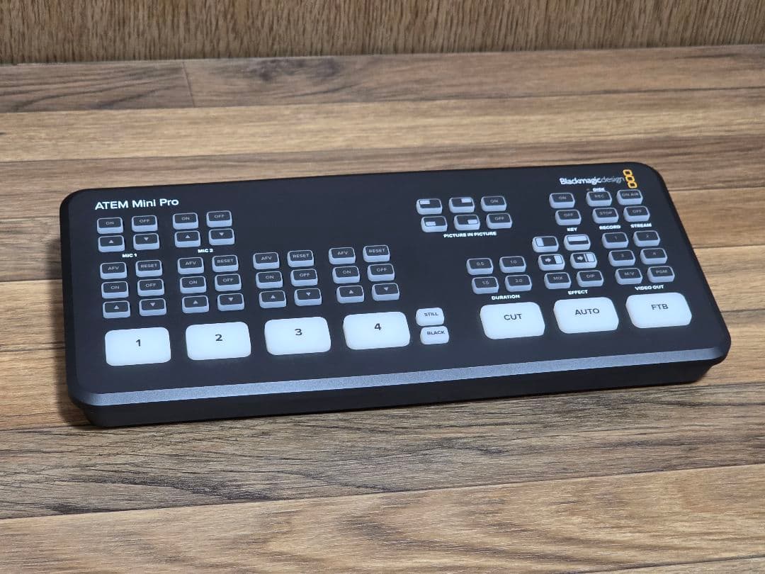 分配器・切替器 ATEM Mini Pro