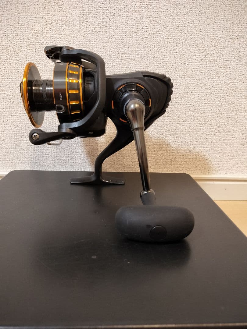 【未使用】ダイワ(DAIWA) スピニングリール 16 BG 5000H