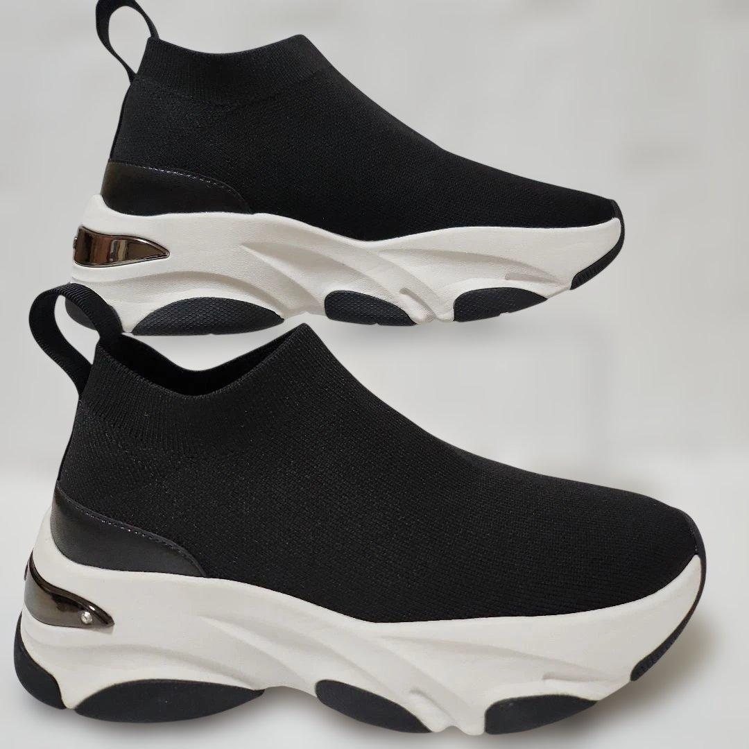 美品✨プラス　ダイアナ　軽量ニットソックススニーカー　厚底　撥水加工