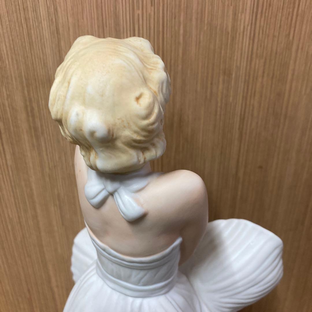 マリリンモンロー　7年目の浮気　陶器ボトル　　　ウイスキー