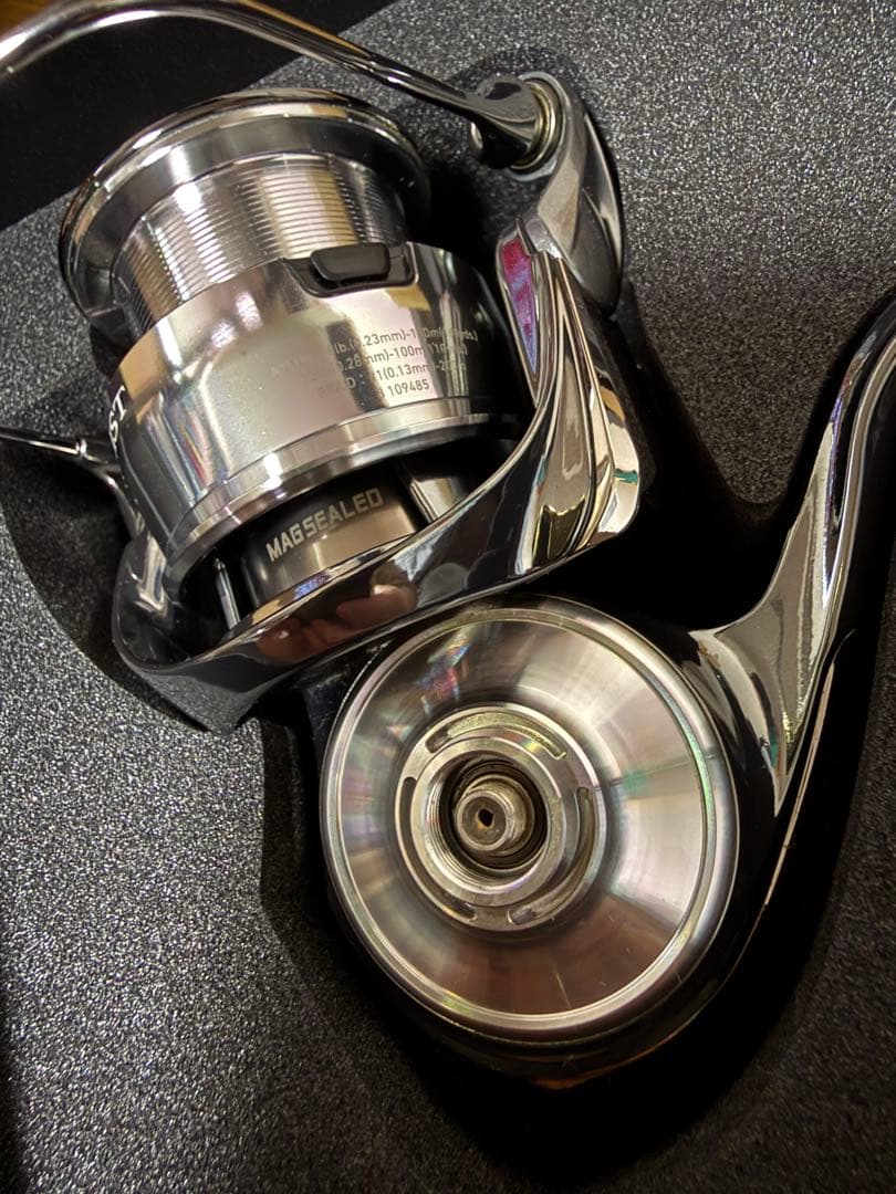 ダイワ イグジスト PC LT3000-XH リール DAIWA EXIST