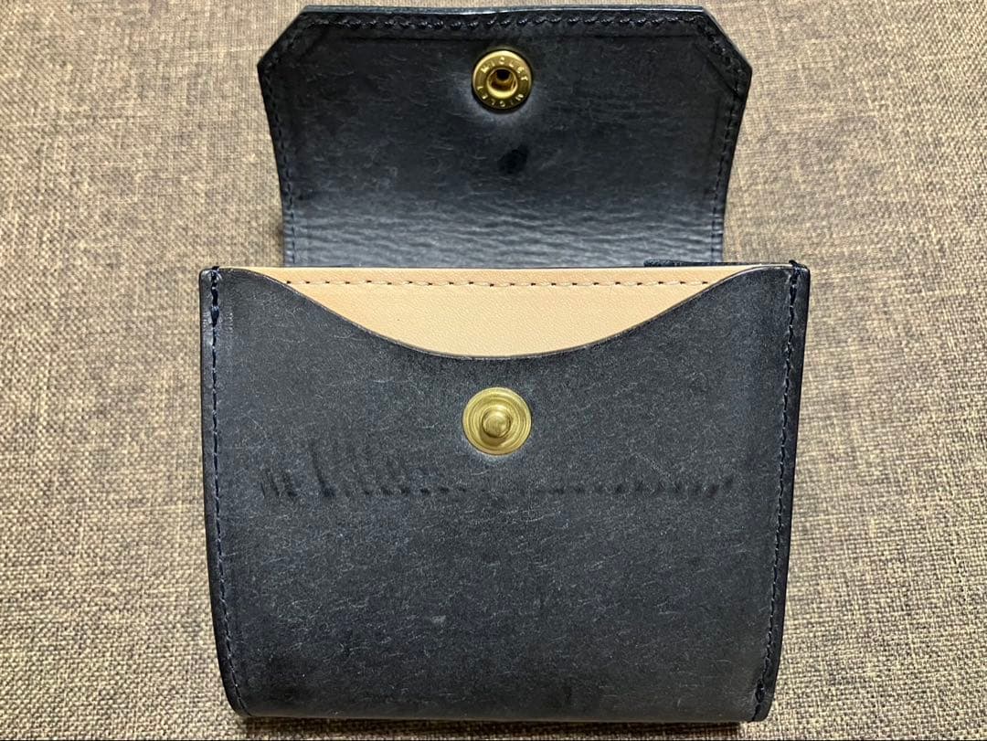 【BEER BELLY】HATCH BACK レザー　二つ折財布