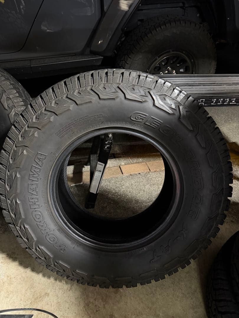 たかちゃん　Geolandar X-AT LT 295/70R17