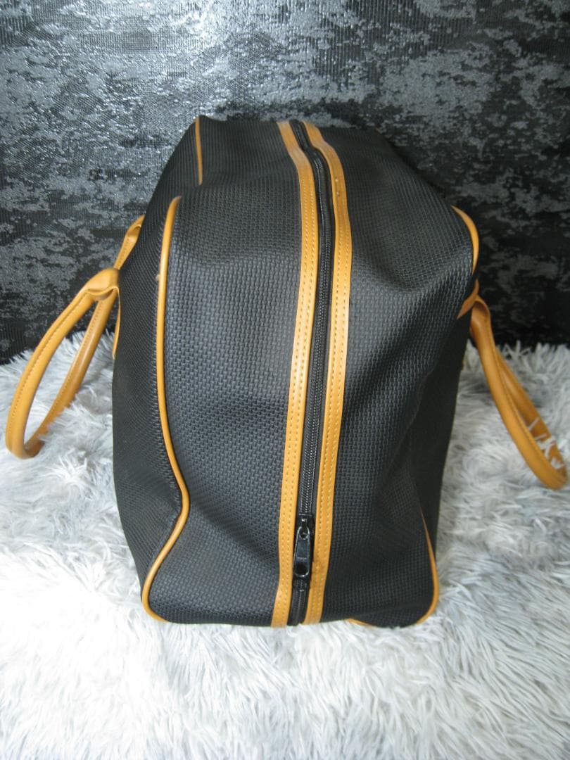 イヴサンローラン　ボストンバッグ