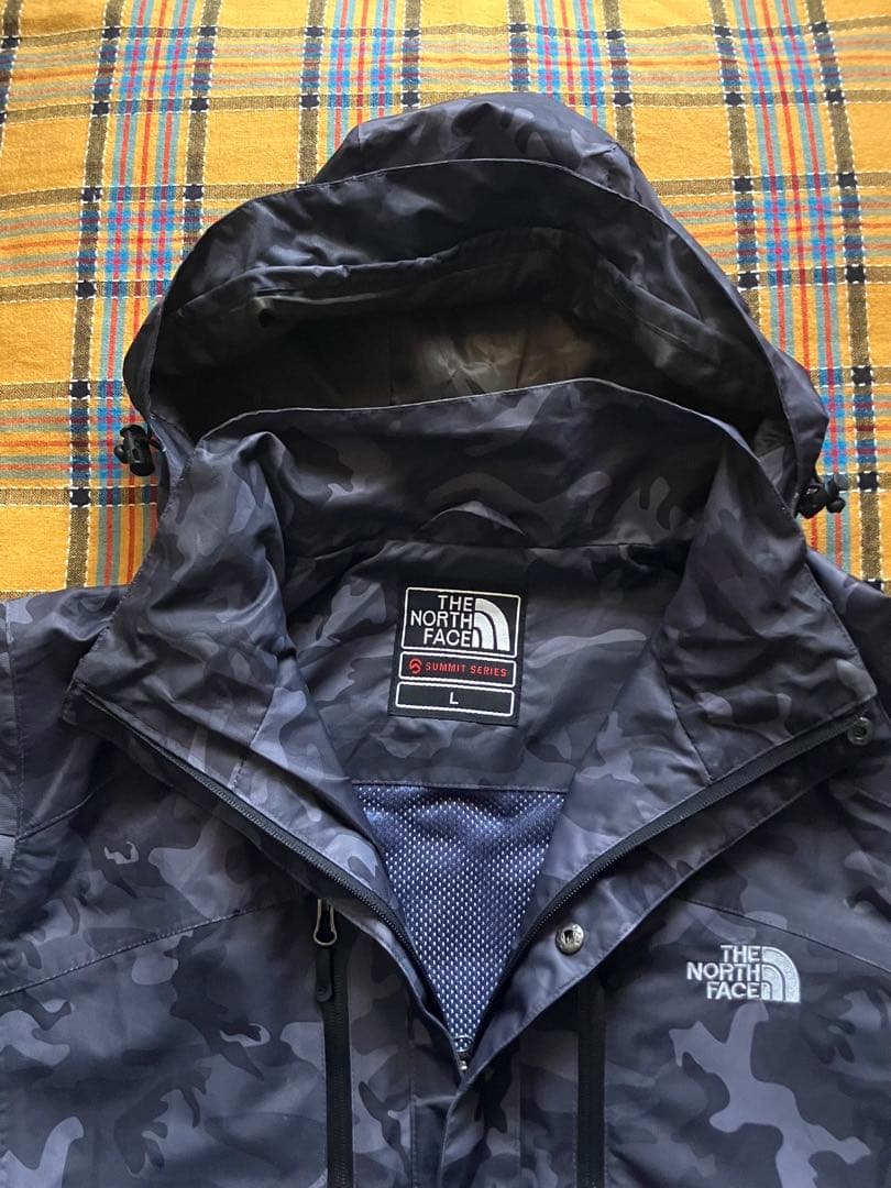 THE NORTH FACE/SUMMIT SERIESカモフラマウンテンパーカ