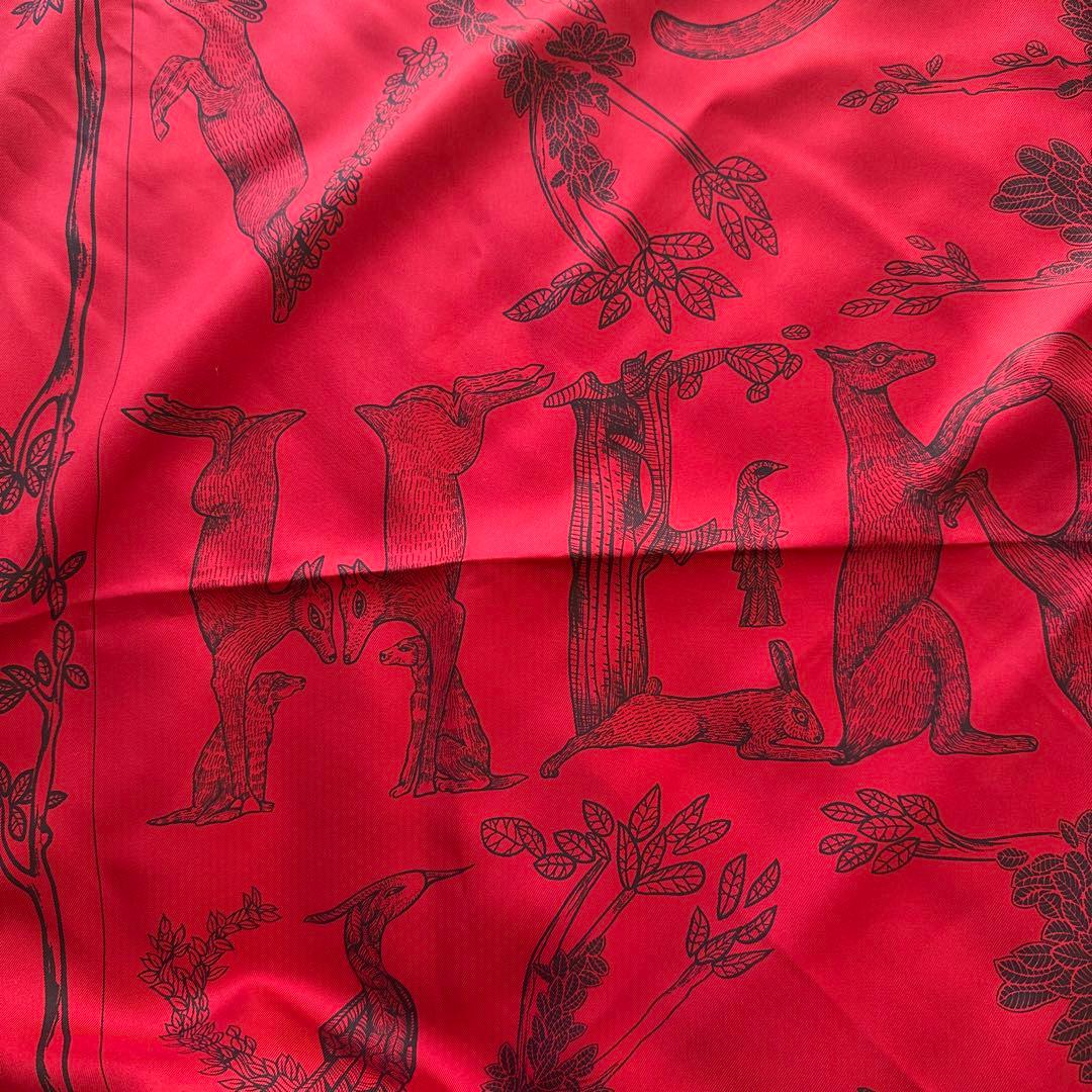 エルメス カレ90 animal Alphabet シルク スカーフ レッド