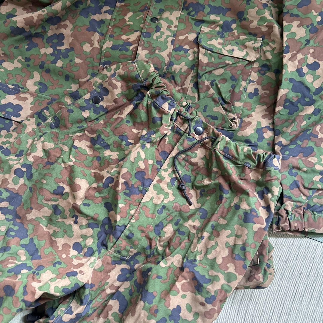 陸上自衛隊　自衛官　防寒具　防寒戦闘外被上下セット　サバゲー