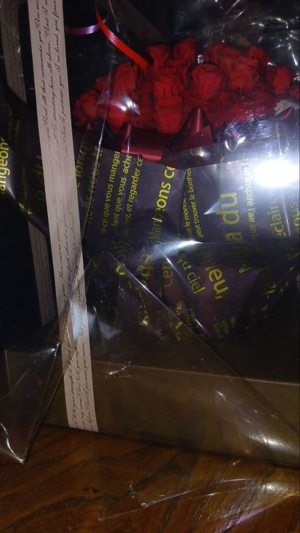 赤い薔薇ブリザーブド108本