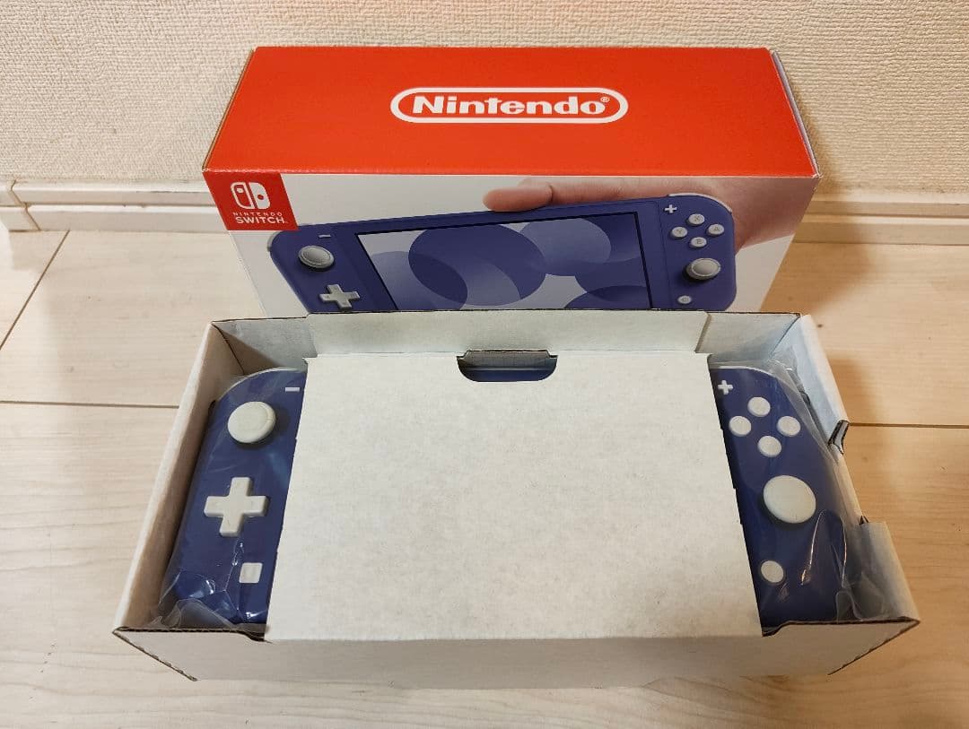 Nintendo Switch Lite（ブルー） 本体および箱、付属品含