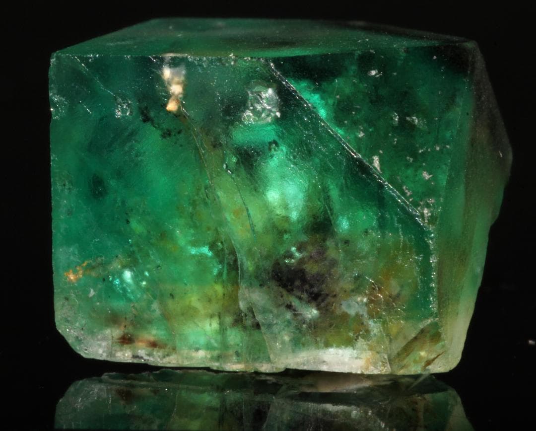 ナミビア エロンゴ州産フローライト