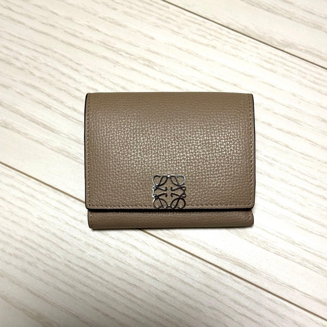 LOEWE 三つ折財布 アナグラム トライフォールド ウォレット