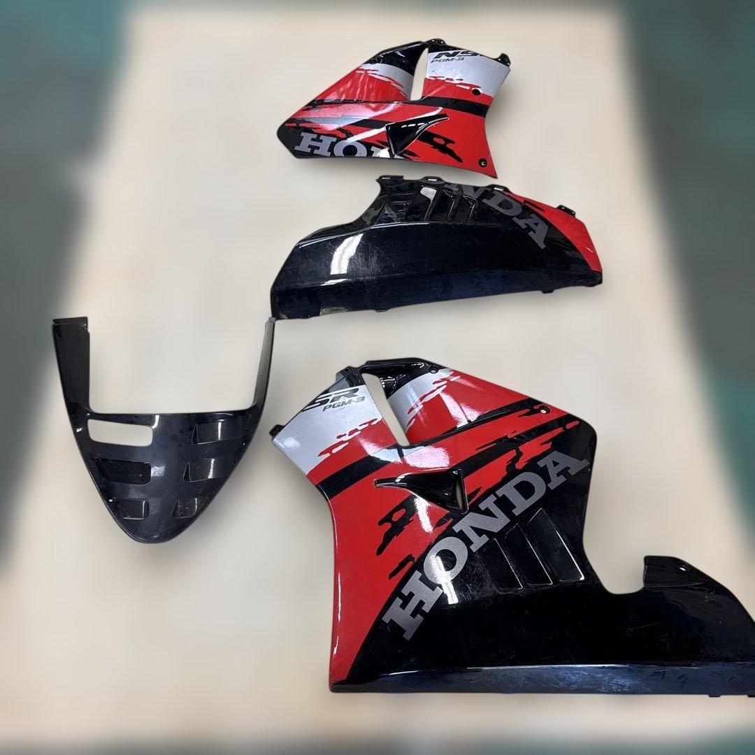 ホンダ　NSR250R MC21 カウル