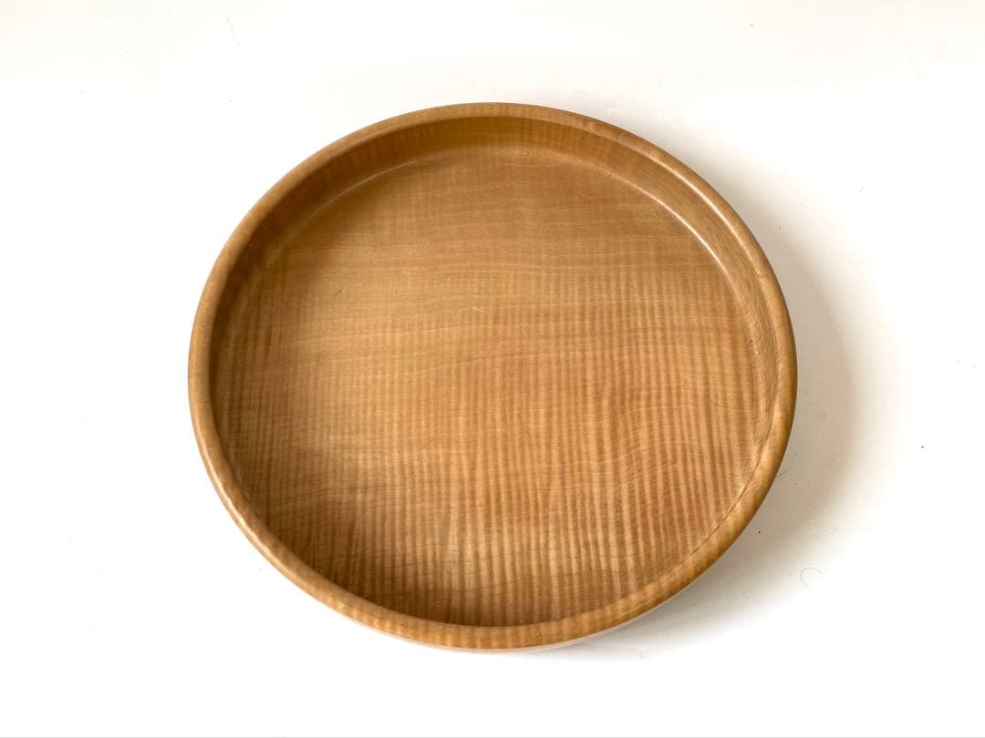 お盆　丸盆　木目　木製　トレー　栗　胡桃　木工芸　手仕事　民芸　北欧