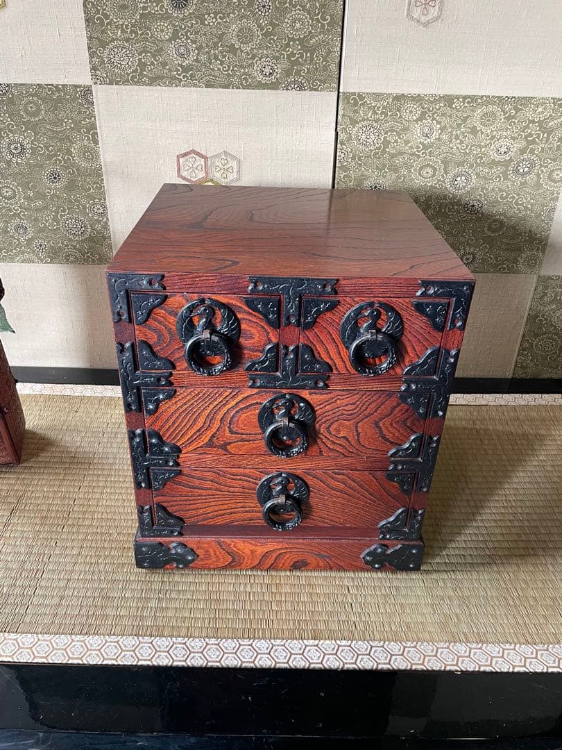 時代和箪笥 民藝・家具 ビンテージ　 時代箪笥 チェスト 金具装　昭和レトロ