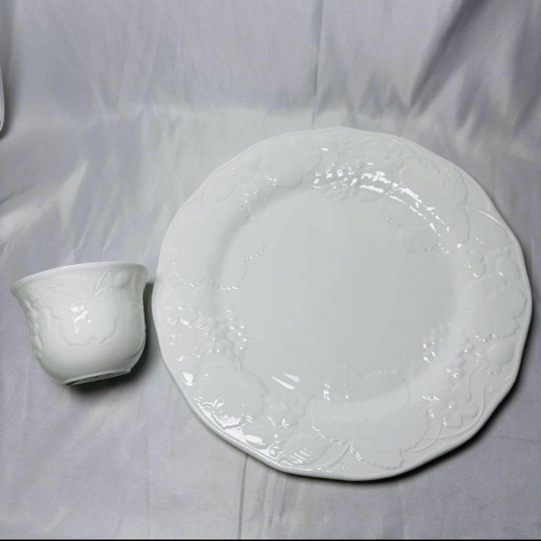 【廃盤、レア】ウェッジウッド 黒壺 ストロベリーバイン 食器セット 5点 新品