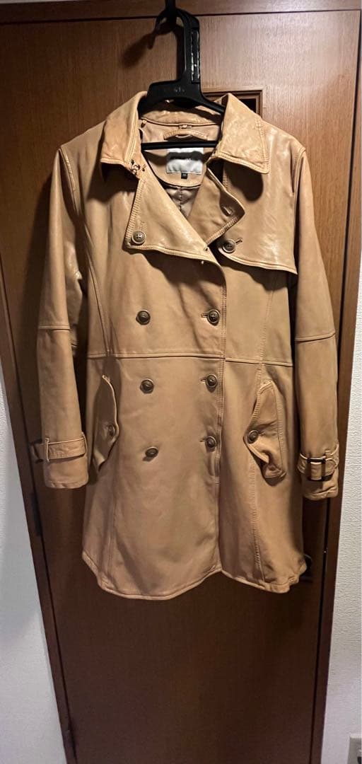 AVIREX ベージュ　シープレザー　トレンチコート