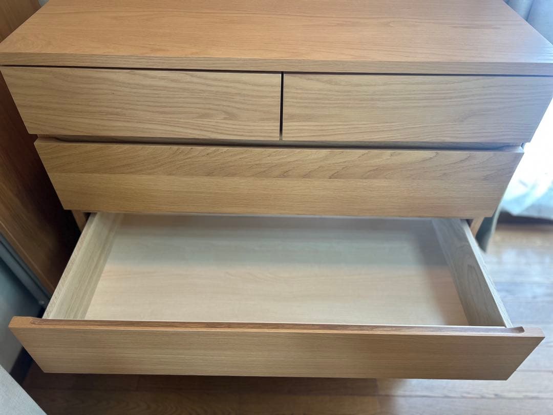 無印良品　木製チェスト 4段オーク材突板幅8 8x奥行44x高さ83cm