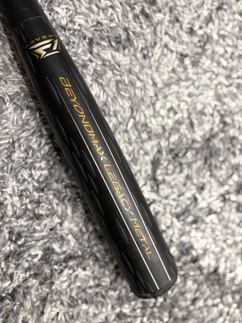ビヨンドマックス　レガシーメタル　84cm バット ケース付き